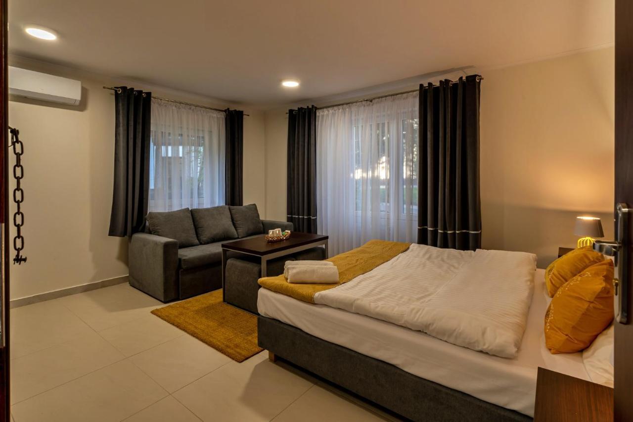 Apartamenty Wakacyjna Wioska Ngô 20m od Suntago Mszczonów Exterior foto