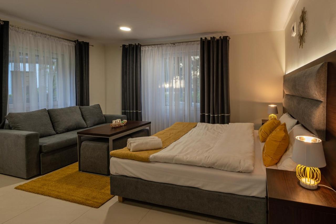 Apartamenty Wakacyjna Wioska Ngô 20m od Suntago Mszczonów Exterior foto